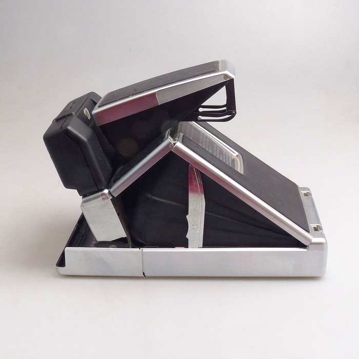 ポラロイド SX-70 SONAR