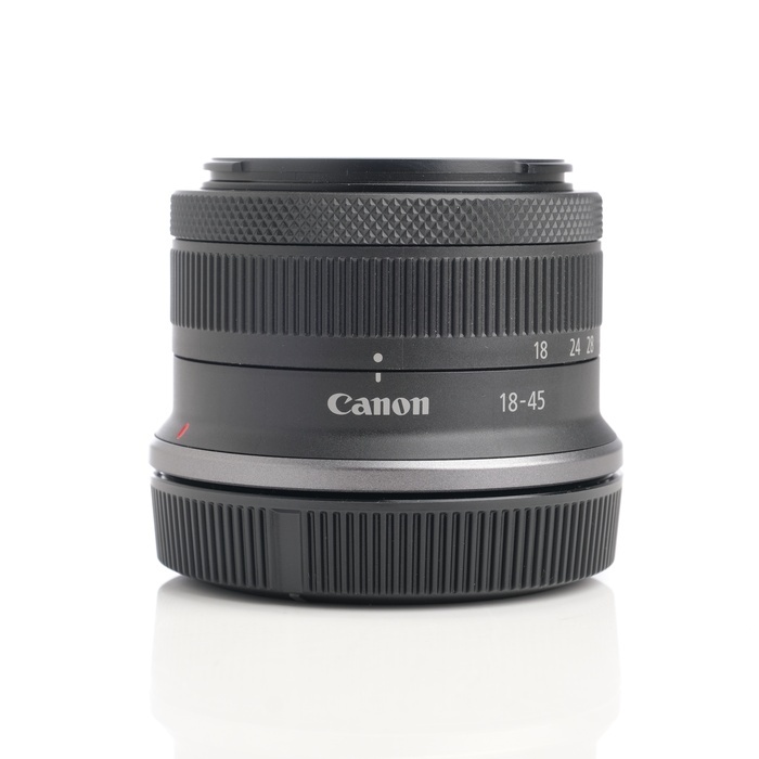 キヤノン RF-S18-45/4.5-6.3 IS STM