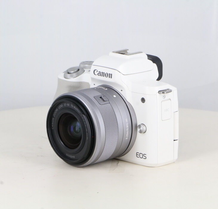 キヤノン EOSKissM2ホワイト+EF-M15-45/3.5-6.3IS STM