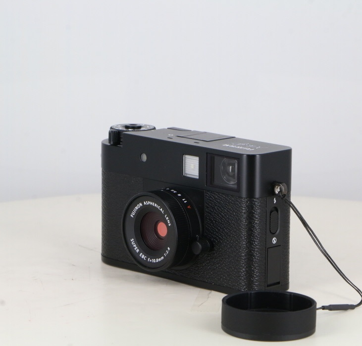 フジフイルム X Half (X-HF1) ブラック 多言語モデル