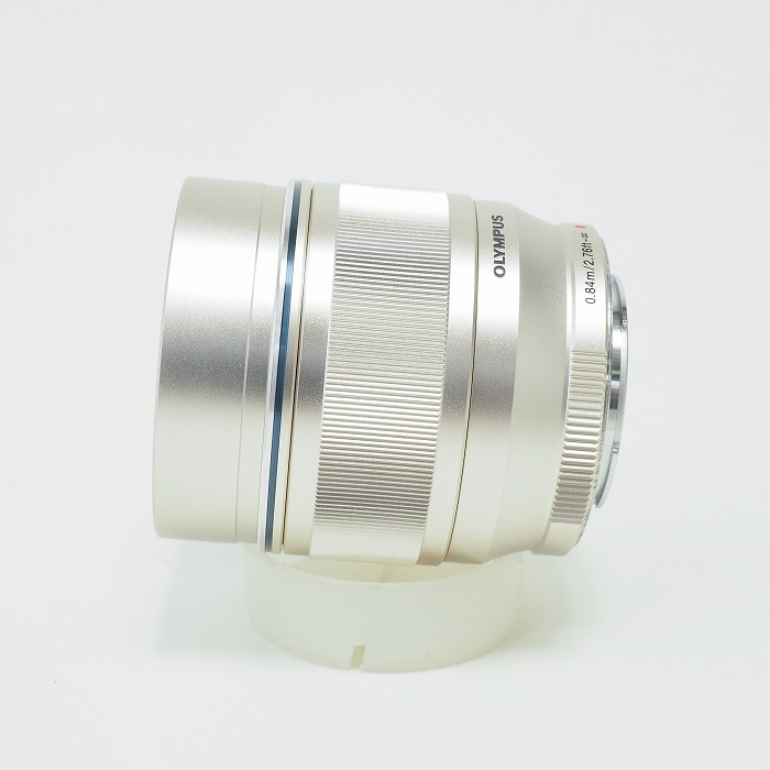 オリンパス M.ズイコーデジタル ED75/1.8 シルバー