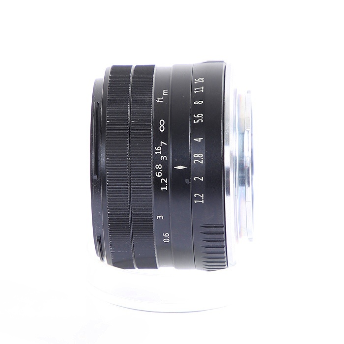 ソノタ NEEWER APS-C 35mm F1.2 Xマウント