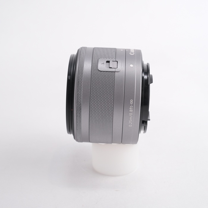 キヤノン EF-M15-45/3.5-6.3 IS STM シルバー