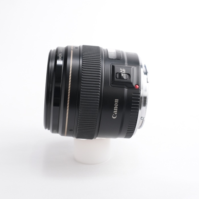 キヤノン EF85/1.8 USM