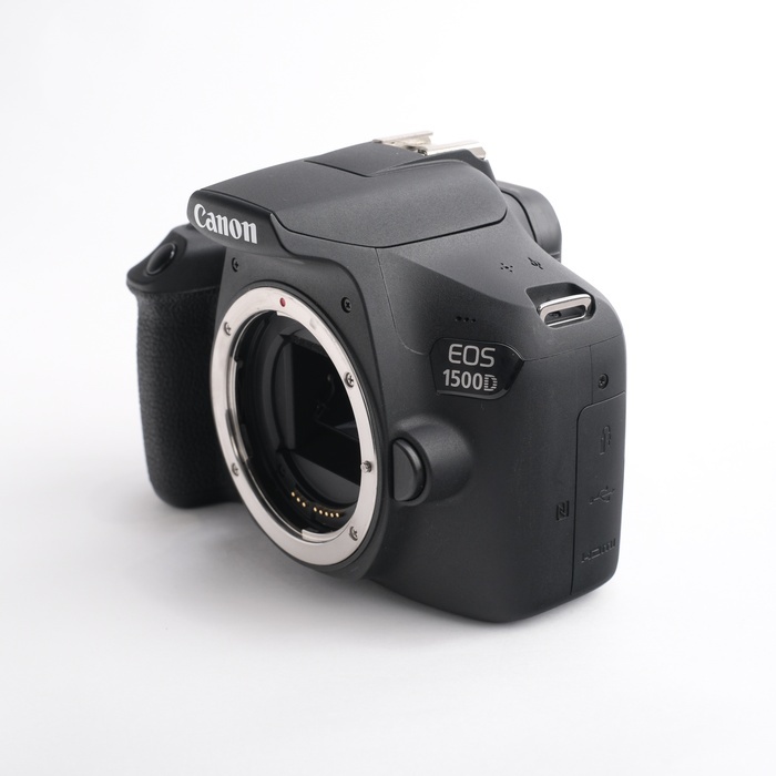 キヤノン EOS1500D (KISS X90)