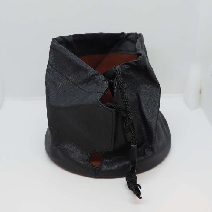 ニコン レザーフロントキャップ 300/2.8用