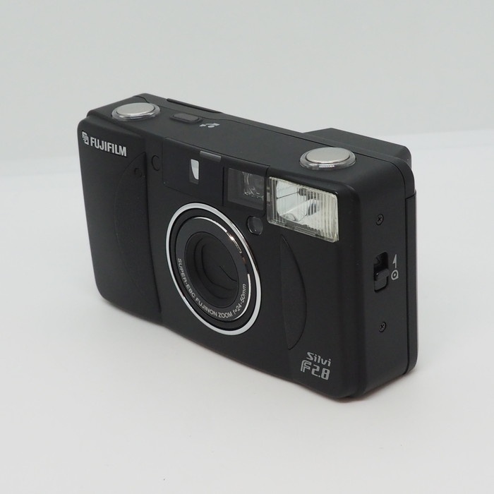 フジフイルム Silvi F2.8 ブラック