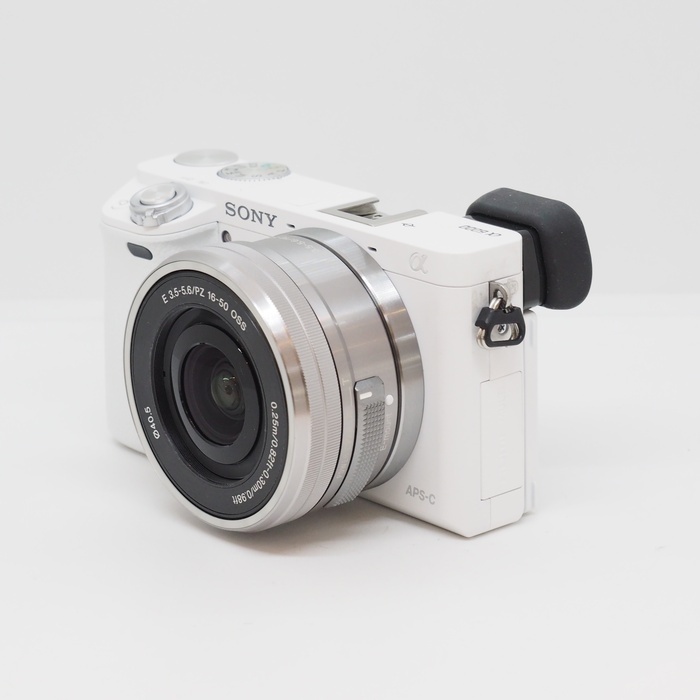 ソニー ILCE-6000L W パワーズームレンズキツト