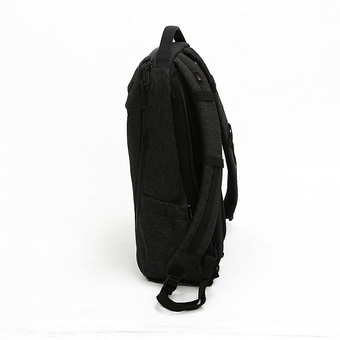 ハクバ LUXXE グリツドジツプバツクパツクM ブラツク