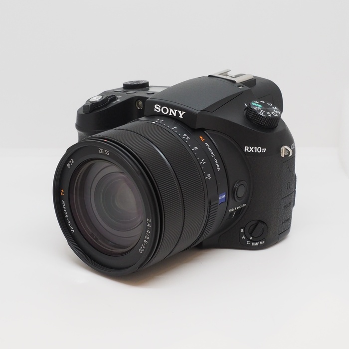 ソニー DSC-RX10M4