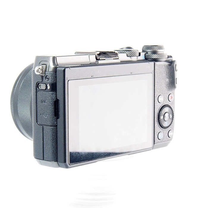 キヤノン EOS M6/EF-M15-45 IS STM キツト ブラツク