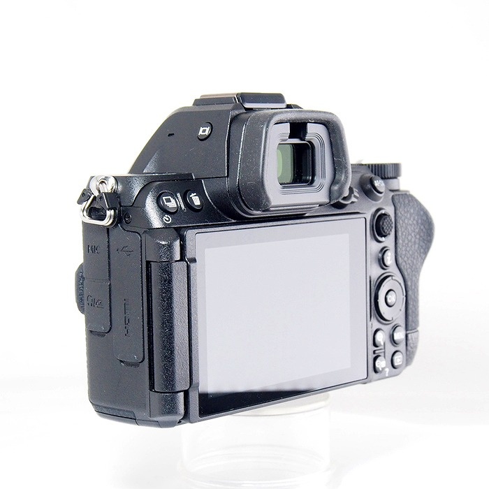 ニコン Z5II ボデイ