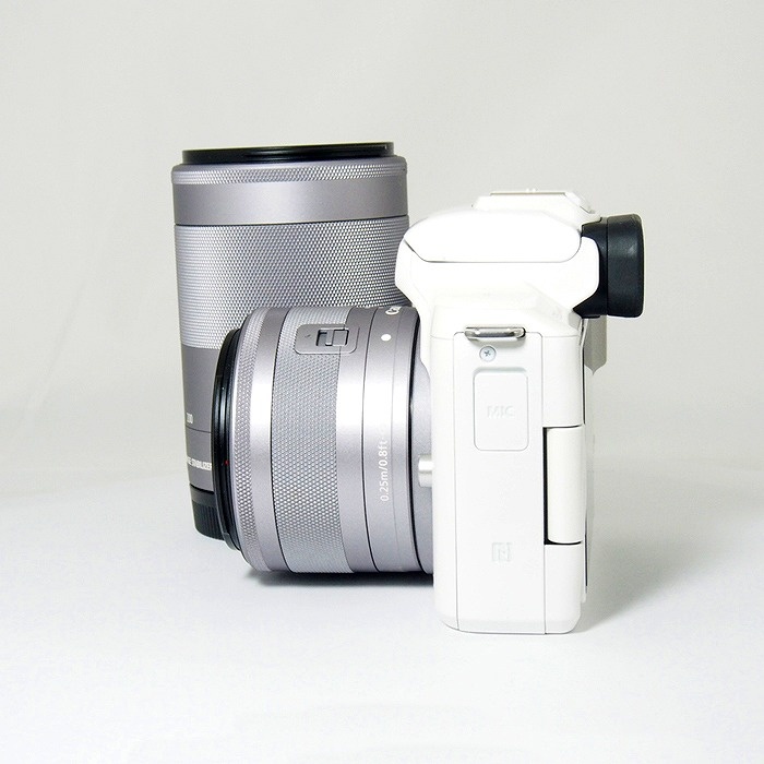 キヤノン EOS KISS M ダブルズームキツト ホワイト