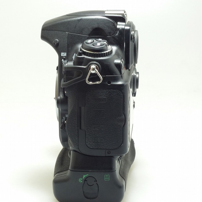 ニコン D700 +MB-D10