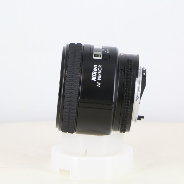 ニコン AF 85/F1.8D