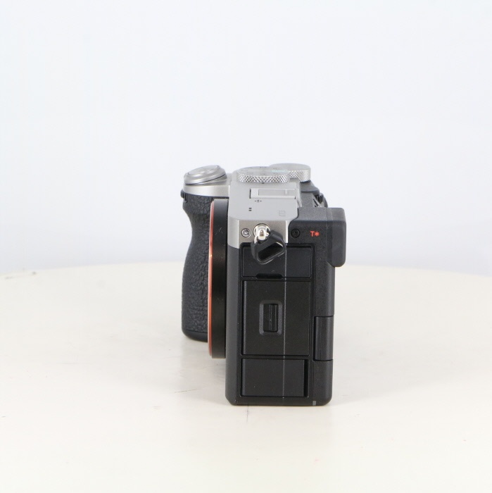 ソニー α7CII (ILCE-7CM2) ボディ シルバー