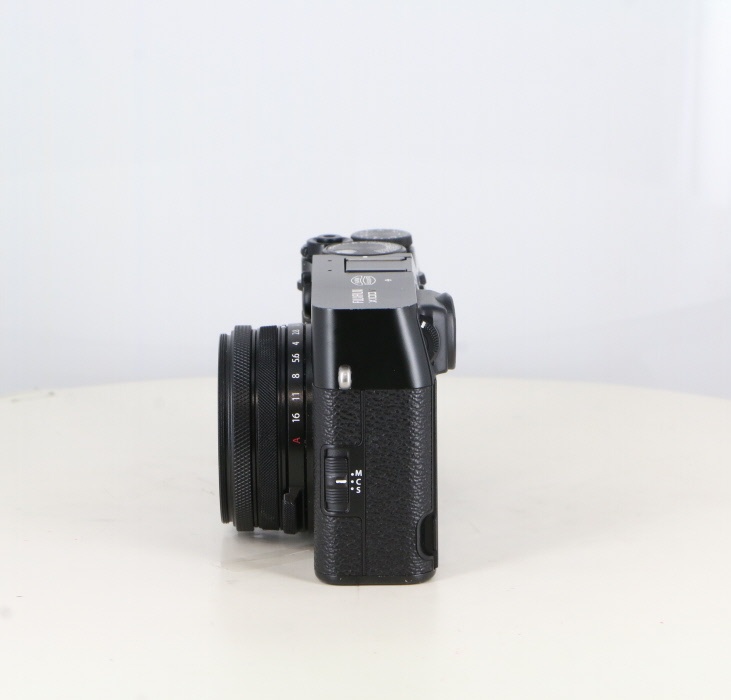 フジフイルム X100V ブラック