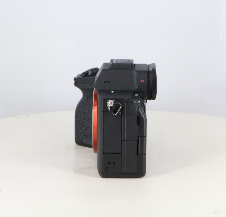 ソニー α7 IV (ILCE-7M4)ボディ