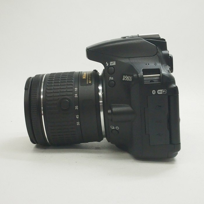 ニコン D5600 18-55VR レンズキツト