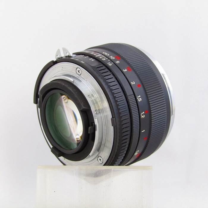 コシナ カールツアイス プラナー T 1.4/50 ZF