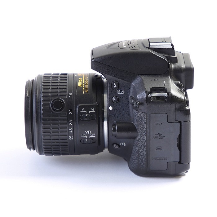ニコン D5300 18-55VR2 レンズキツト ブラツク