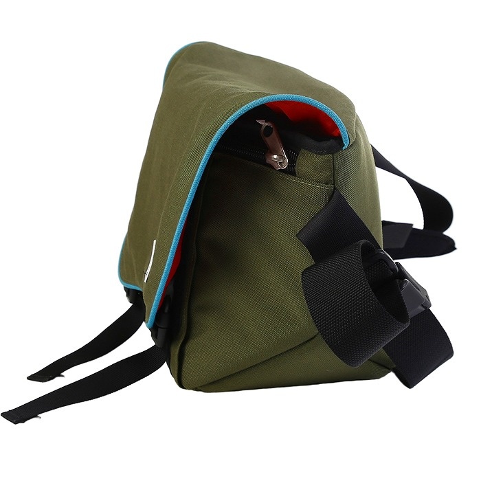 ソノタ CRNMPLER カメラバック