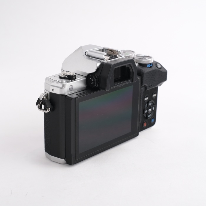 オリンパス OM-D E-M10 IV (4)ボディ シルバー