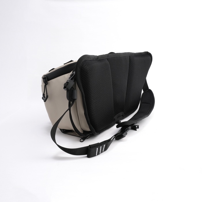 銀一 WANDRD ローグスリング9L ユマタン SLG9-TA-1