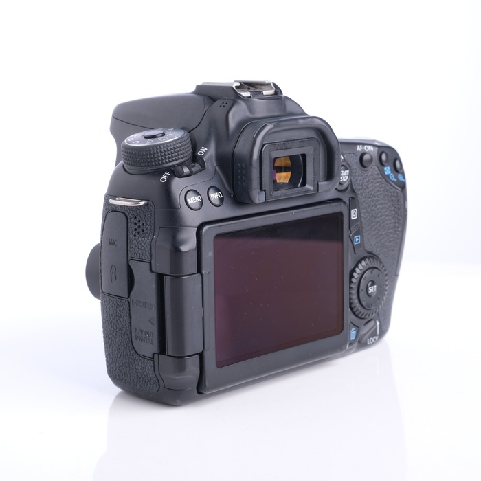 キヤノン EOS 70D ボデイ