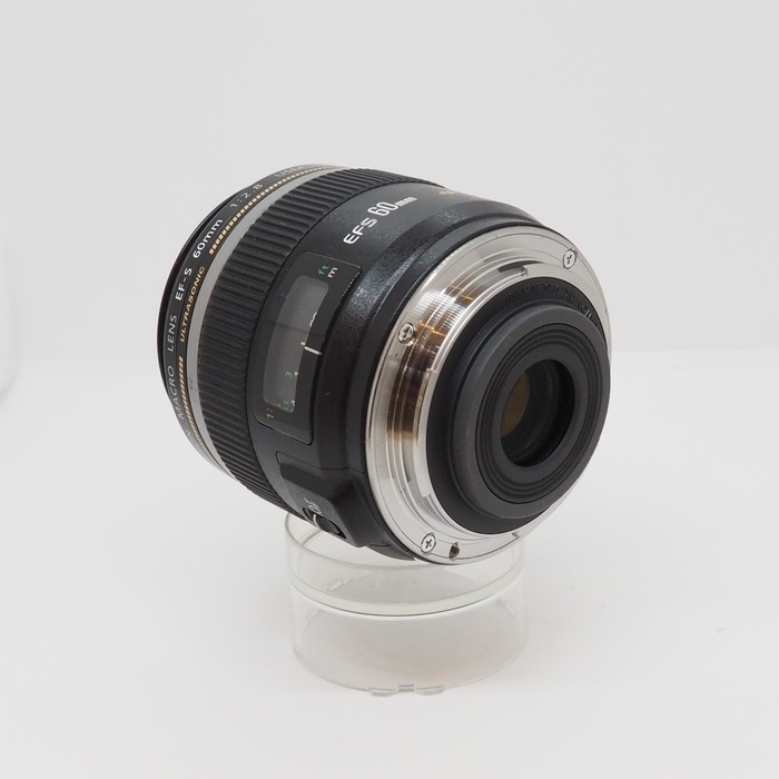 キヤノン EF-S60/F2.8 マクロ USM