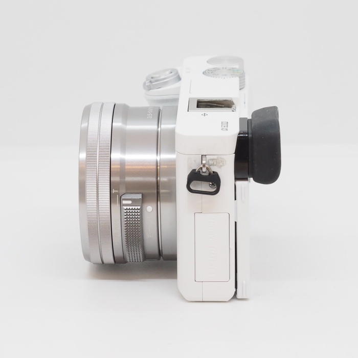 ソニー ILCE-6000L W パワーズームレンズキツト