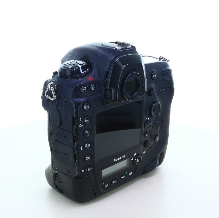 ニコン D5 ボデイ(XQD-TYPE)