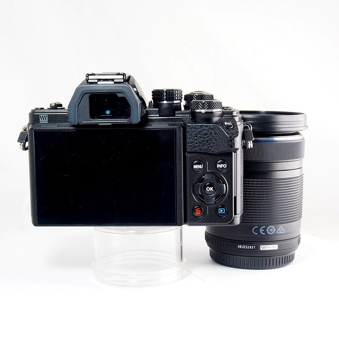 オリンパス OM-D E-M10 MarkII EZ Wズームキットブラック