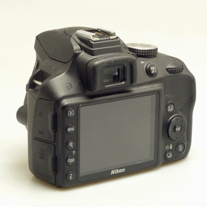 ニコン D3300