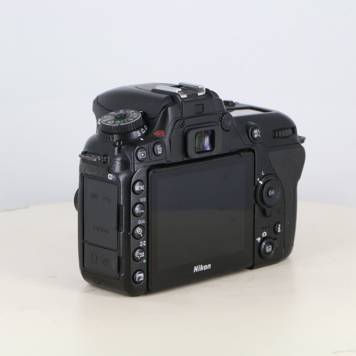 ニコン D7500 ボディ