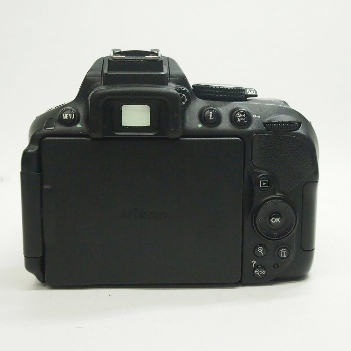 ニコン D5300+AF-S DX18-55/3.5-5.6G VRII ブラック