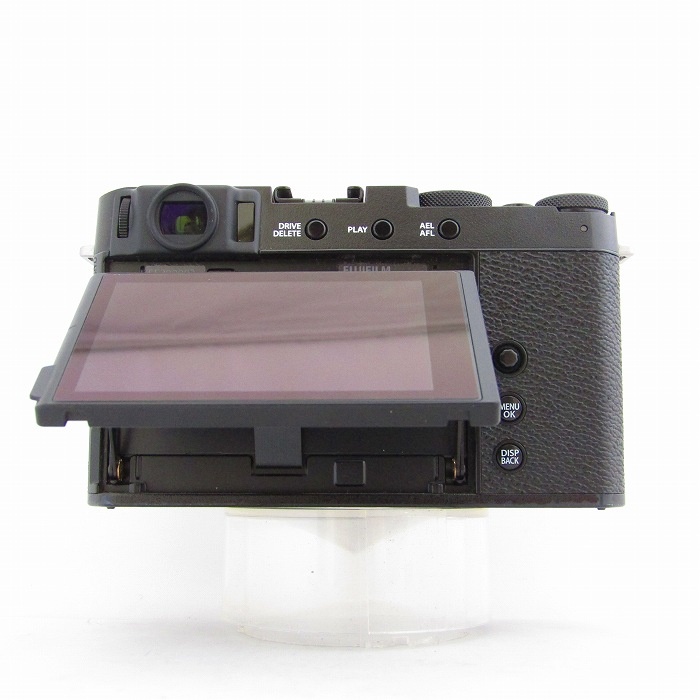 フジフイルム X-E4-B ボデイ