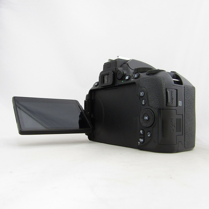 ニコン D5600+AF-P18-55VR レンズキツト