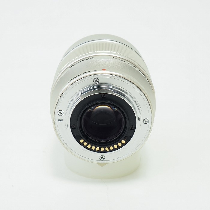 オリンパス M.ズイコーデジタル ED75/1.8 シルバー