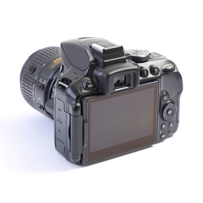 ニコン D5300 18-55VR2 レンズキツト ブラツク