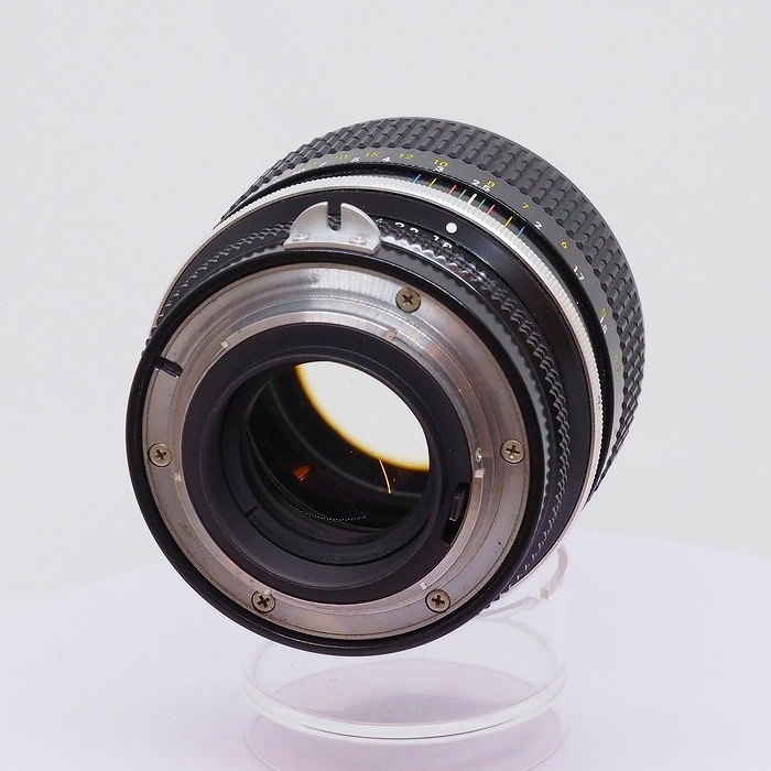 ニコン New NIKKOR 85/1.8