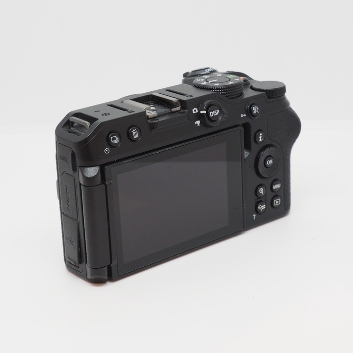 ニコン Z 30 ボデイ