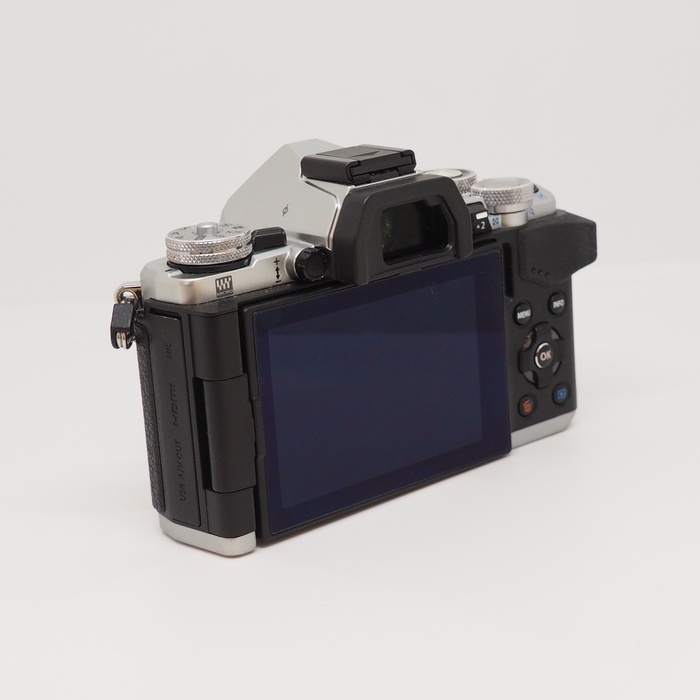 オリンパス OM-D E-M5 MARK2 ボデイ シルバー