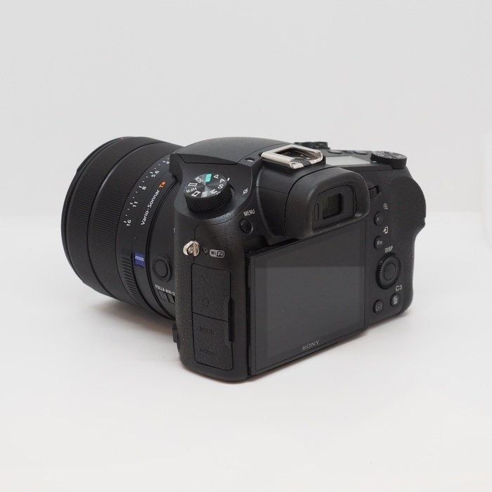 ソニー DSC-RX10M4