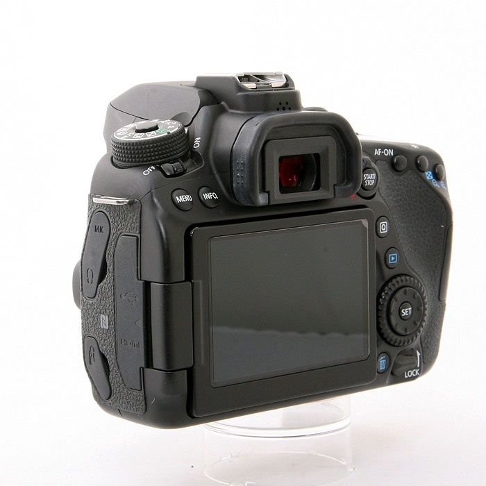 キヤノン EOS 80D ボデイ