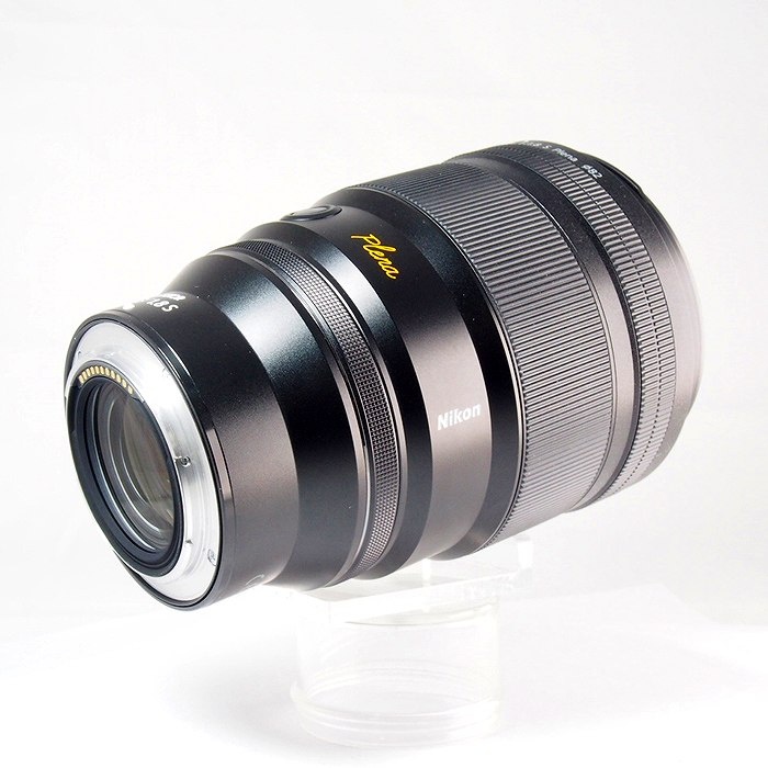 ニコン Z135/1.8 S PLENA
