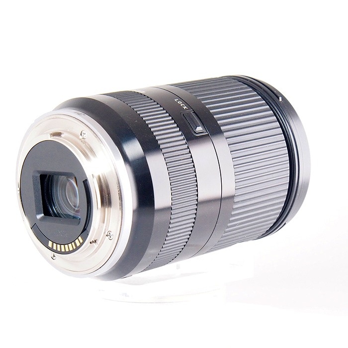 タムロン 18-200/3.5-6.3 DI3 VC B011EM EOS M用