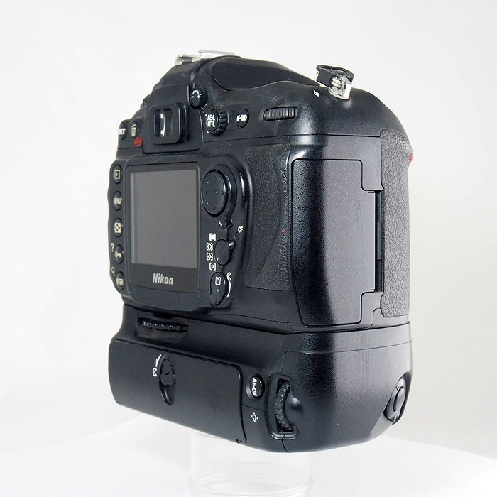 ニコン D200 + MB-D200