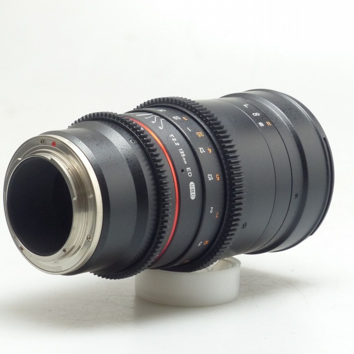 SAMYANG 135/T2.2 VDSLR ED UMC ソニーE