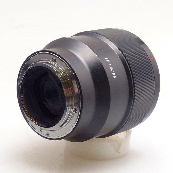 ソニー FE 85/1.8